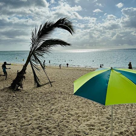 Modern Flat In Flic En Flac-Walk To The Beach מראה חיצוני תמונה