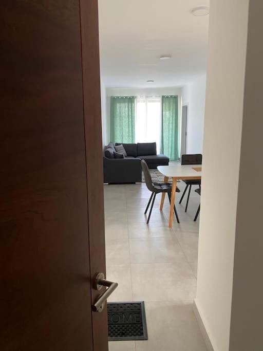 Modern Flat In Flic En Flac-Walk To The Beach מראה חיצוני תמונה