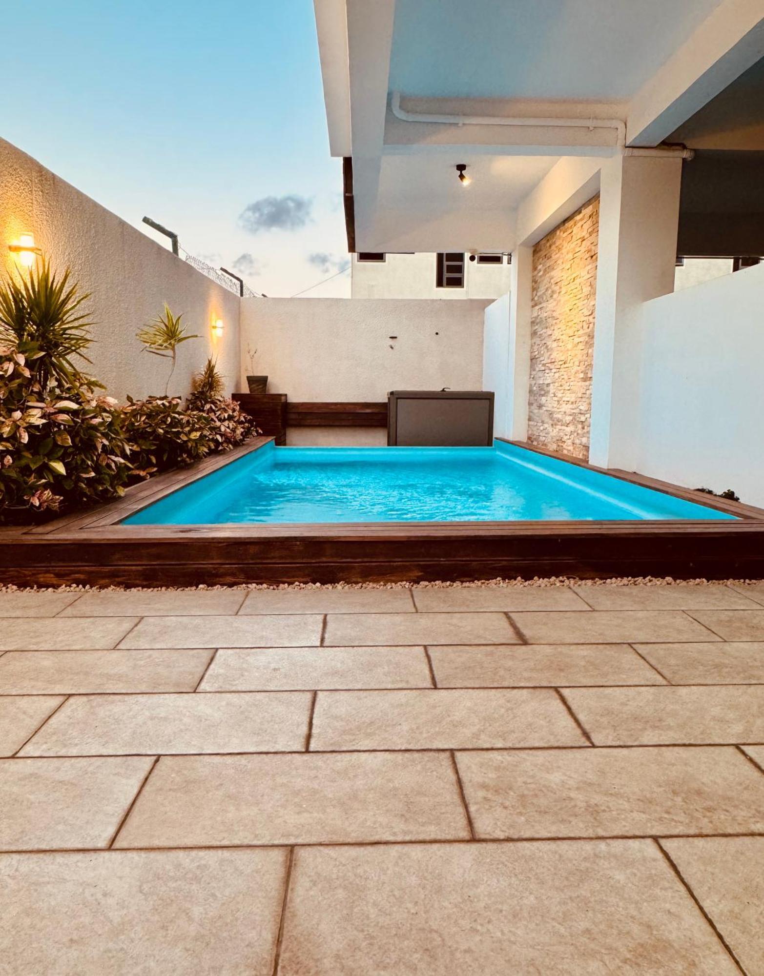 Modern Flat In Flic En Flac-Walk To The Beach מראה חיצוני תמונה