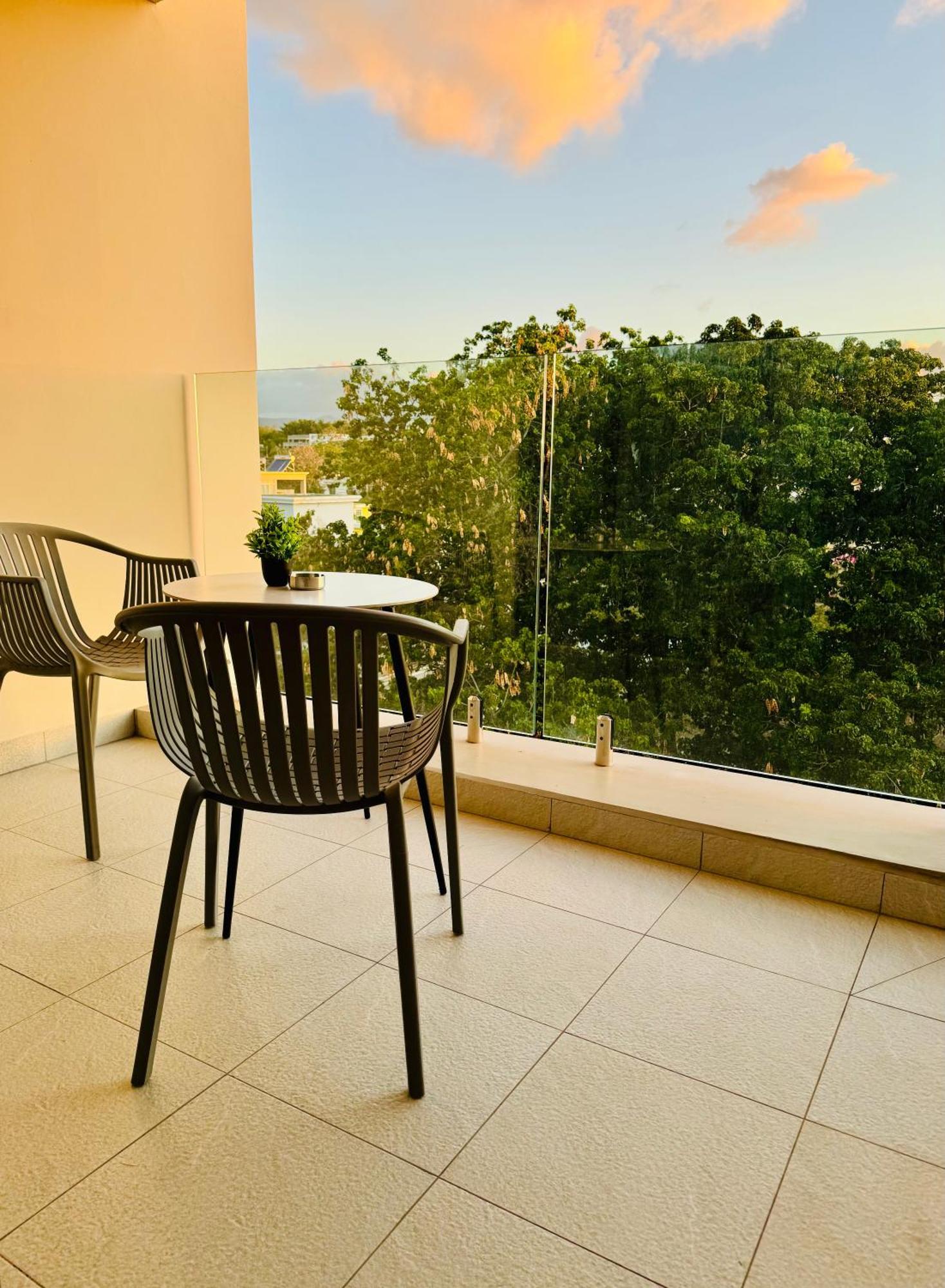 Modern Flat In Flic En Flac-Walk To The Beach מראה חיצוני תמונה
